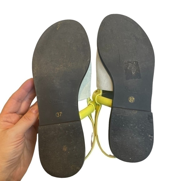 Grey Suede and Lime Trim Sandel💛🤍 - Picture 6 of 10